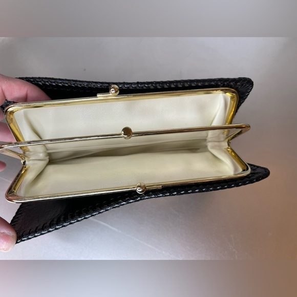 Vintage Hand Tooled Whipstitch Leather Wallet - Duck & Pinecone Kisslock - Picture 3 of 6